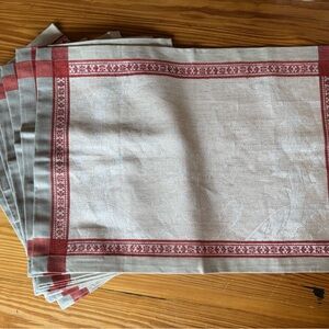 NWT Williams Sonoma Red and Beige placemats